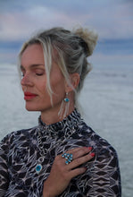 Load image into Gallery viewer, Medusa Earrings SILVER