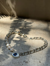 Load image into Gallery viewer, Strong Heart Necklace
