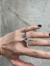 Load image into Gallery viewer, Crucifix Ring