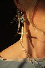 Load image into Gallery viewer, La Cruz Earring