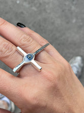 Load image into Gallery viewer, Crucifix Ring