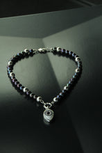 Laden Sie das Bild in den Galerie-Viewer, REINVENT: Black Pearl Grey Jumbo Necklace
