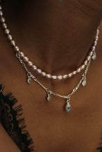 Charger l&#39;image dans la galerie, REINVENT: Mon Amour Pearl Necklace
