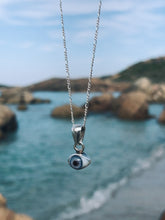 Load image into Gallery viewer, Simple Eye Necklace
