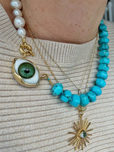 Charger l&#39;image dans la galerie, Pearls and Turquoise Protecting Necklace
